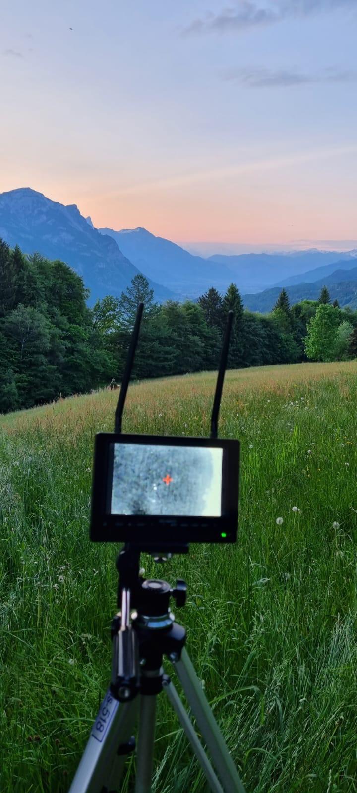 Wärmebild-Monitor bei Sonnenaufgang